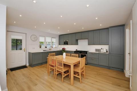 4 bedroom detached house for sale, Swale Close, March
