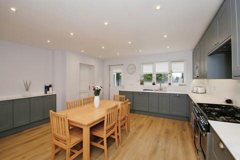 4 bedroom detached house for sale, Swale Close, March