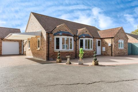 3 bedroom detached bungalow for sale, Millfield Close, March