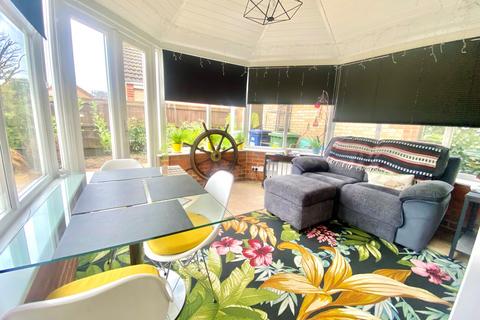 2 bedroom detached bungalow for sale, Front Road, Murrow, Wisbech