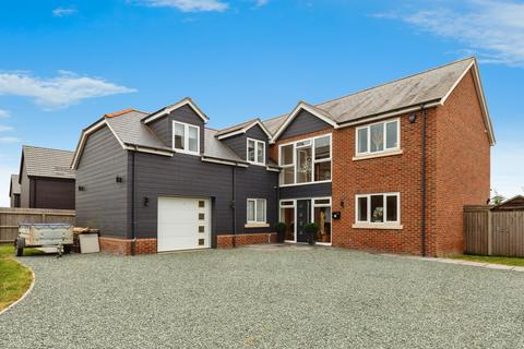5 bedroom detached house for sale, May Meadows, Doddington, March