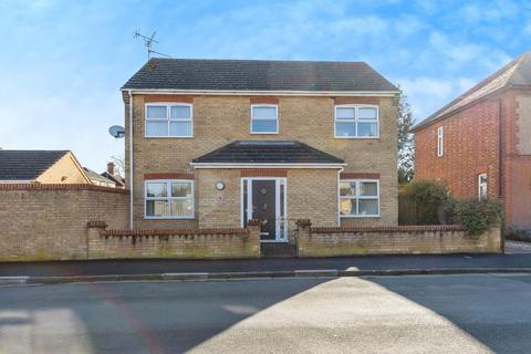 4 bedroom detached house for sale, Alpha Street, March