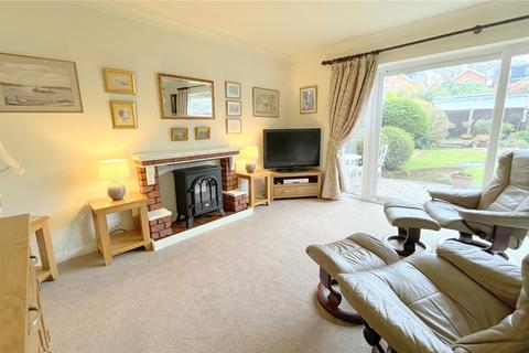 3 bedroom terraced house for sale, Seaton Close, Highcliffe, Christchurch, Dorset, BH23
