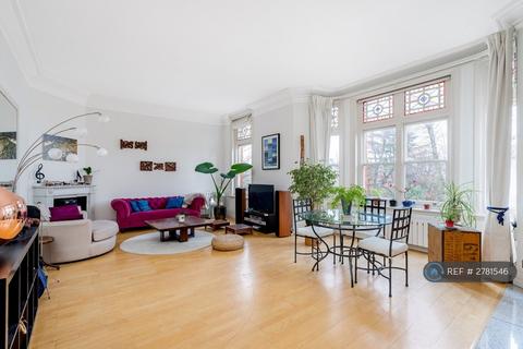 2 bedroom flat to rent, Well Walk, London, NW3