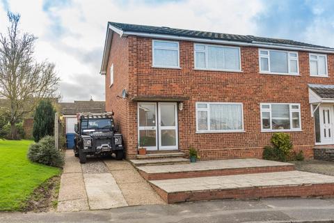 3 bedroom semi-detached house for sale, 30 Canterbury Gardens, Hadleigh