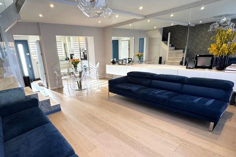2 bedroom terraced house for sale, Runnymede Court, Egham, Surrey, TW20