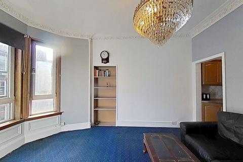 2 bedroom flat to rent, Cambusnethan Street, Edinburgh, Midlothian, EH7