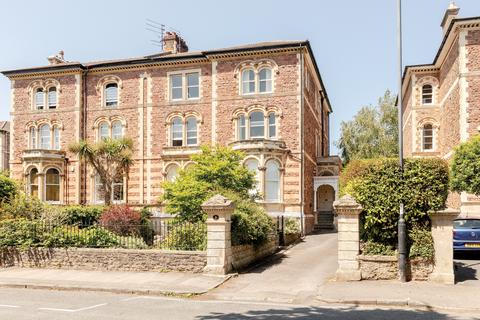 3 Apsley Road, Bristol BS8