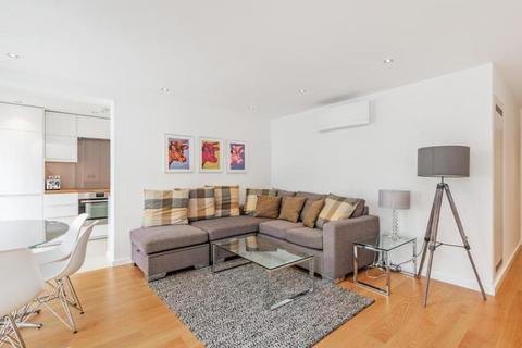 3 bedroom mews to rent, Bendall Mews, London NW1