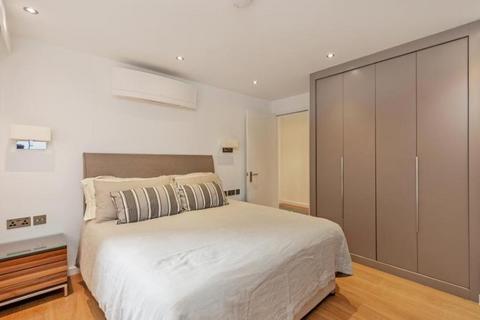 undefined, Bendall Mews, London NW1