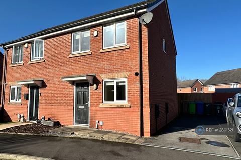 2 bedroom semi-detached house to rent, Middleton, Middleton, Manchester, M24