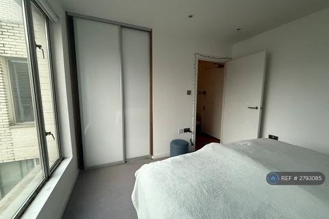 1 bedroom flat to rent, Queens Row, London, SE17