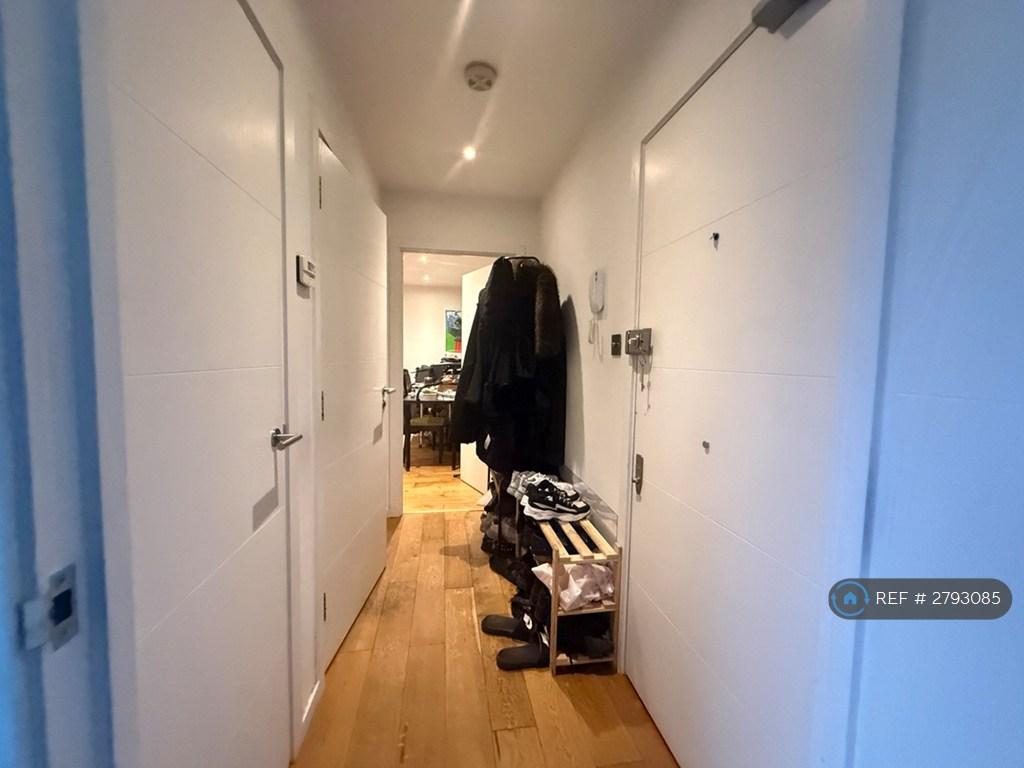 Entrance / Hallway