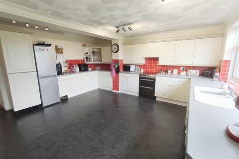 3 bedroom detached bungalow for sale, Dowsdale Bank, Peterborough PE6