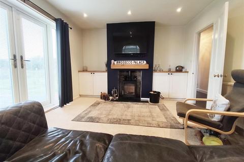 3 bedroom detached bungalow for sale, Dowsdale Bank, Peterborough PE6