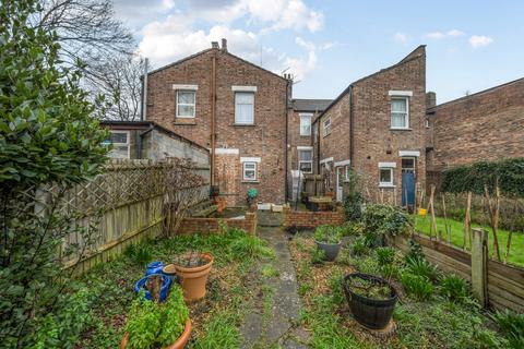 4 bedroom terraced house for sale, Gatling Road, London