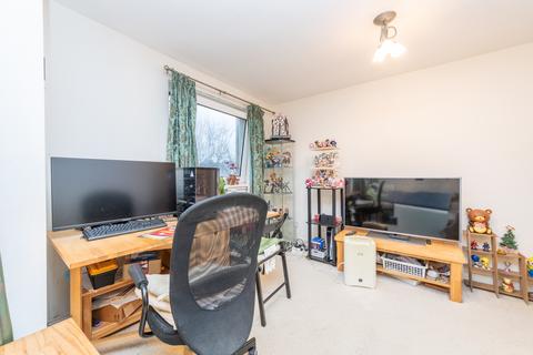 2 bedroom flat for sale, Rannoch Grove, Edinburgh EH4