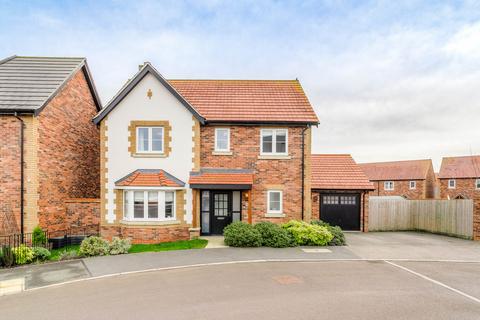 3 bedroom detached house for sale, Garratt Close, Hanslope, MK19
