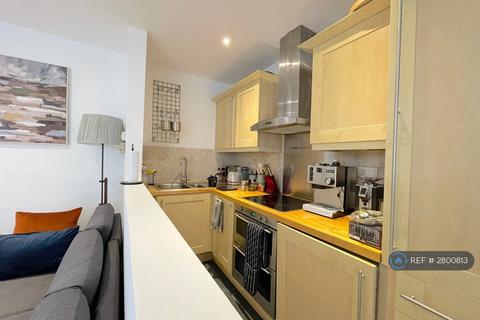 2 bedroom flat to rent, Longridge Road, London, SW5