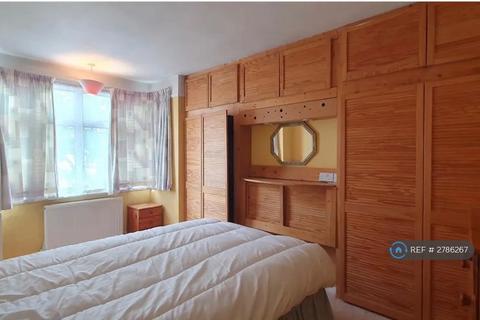 undefined, Helen Avenue, Feltham, TW14