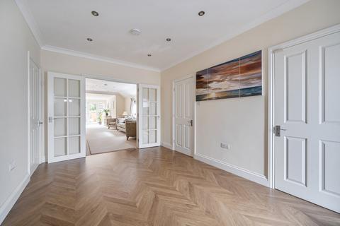 2 bedroom bungalow for sale, Embry Way, Stanmore, Middlesex