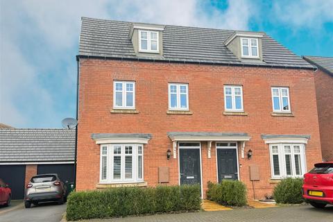 3 bedroom semi-detached house for sale - Galloway Road, Burton-On-Trent DE15