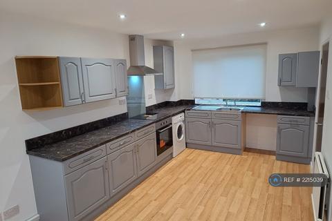 3 bedroom semi-detached house to rent, Caernarvon Close, Newcastle Upon Tyne, NE5
