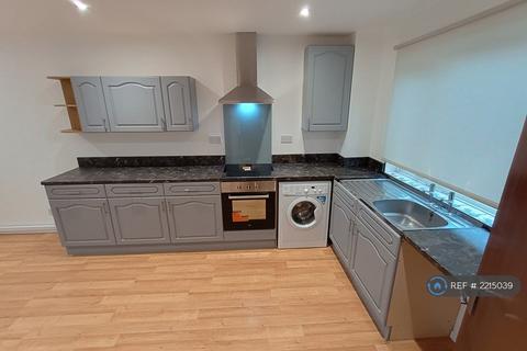 3 bedroom semi-detached house to rent, Caernarvon Close, Newcastle Upon Tyne, NE5