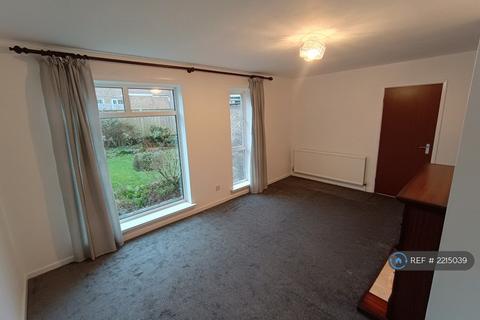3 bedroom semi-detached house to rent, Caernarvon Close, Newcastle Upon Tyne, NE5