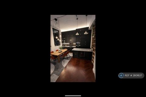 2 bedroom maisonette to rent, The Beaux Arts Building, London, N7