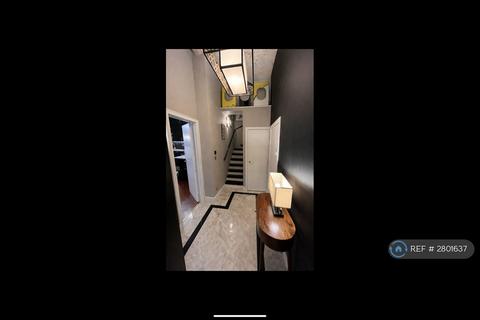 2 bedroom maisonette to rent, The Beaux Arts Building, London, N7