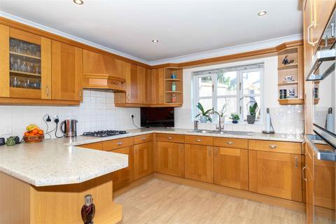5 bedroom house for sale, Swandean Close, Worthing