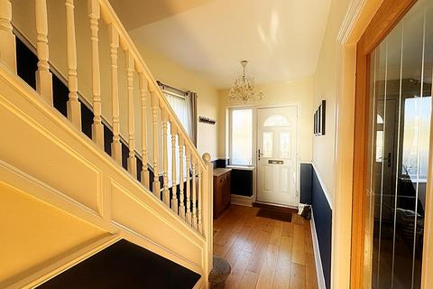 3 bedroom semi-detached house for sale, Woodhead Road, Walkergate, Newcastle Upon Tyne