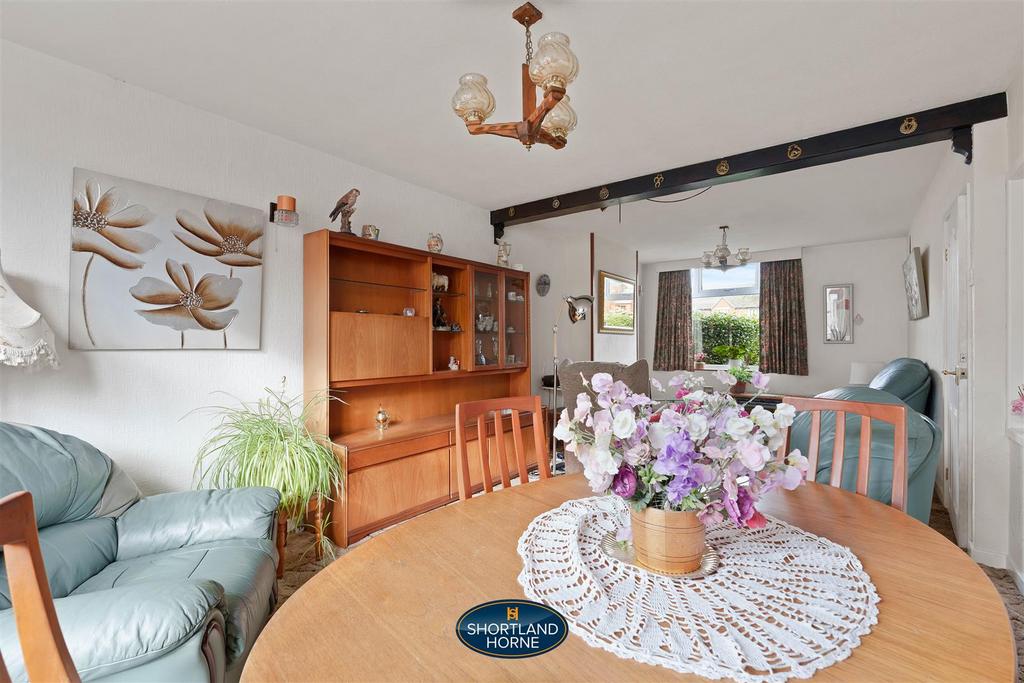Lounge/dining room