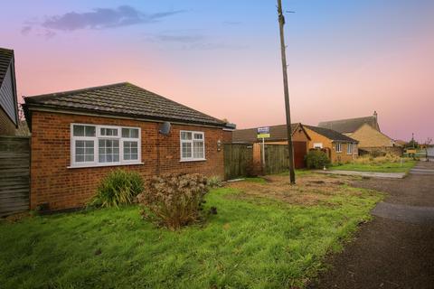 2 bedroom detached bungalow for sale, Gull Road, Guyhirn, Wisbech