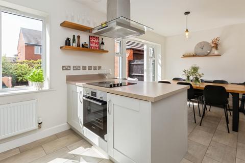 3 bedroom detached house for sale, Beethoven Drive, Aylesbury