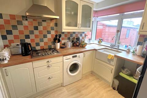 3 bedroom semi-detached bungalow for sale, Northampton Lane, Blackfield