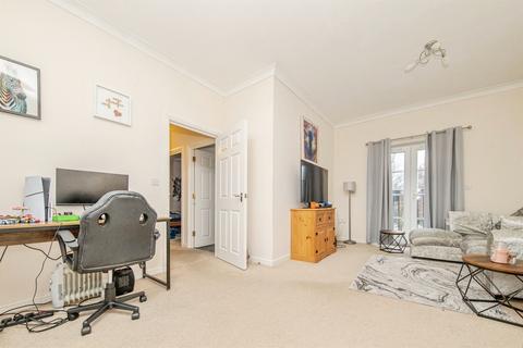 2 bedroom flat for sale, Breydon Way, Ipswich