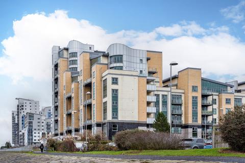 2 bedroom penthouse for sale, Western Harbour Breakwater, Western Harbour, Edinburgh
