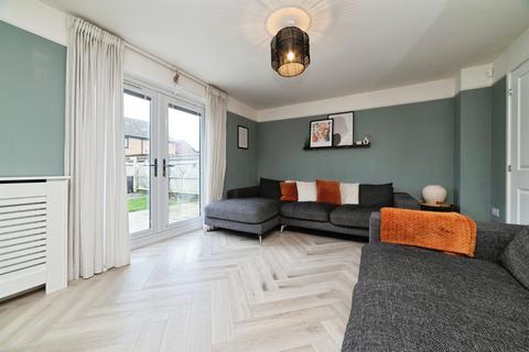 4 bedroom semi-detached house for sale, De La Pryme Road, Kingswood, Hull