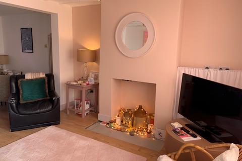 2 bedroom terraced house for sale, Albert Street, Tring