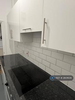 2 bedroom flat to rent, Junction Road, London, N19