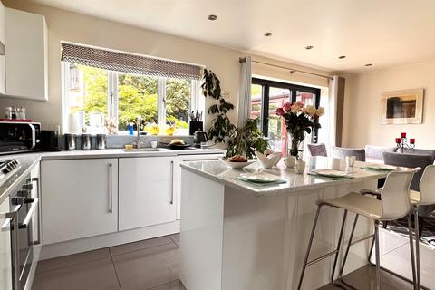 undefined, Maxey Close, Market Deeping, Peterborough