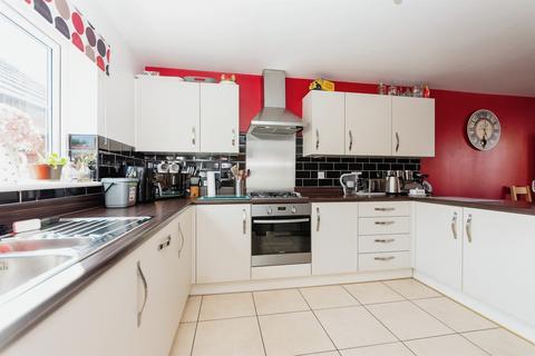 4 bedroom detached house for sale, Towgood Close, Helpston, Peterborough