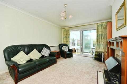 2 bedroom semi-detached bungalow for sale, Hoddern Avenue, Peacehaven