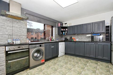 3 bedroom semi-detached house for sale, Black Prince Avenue, Market Deeping, Peterborough