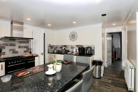undefined, Manor Close, Langtoft, Peterborough