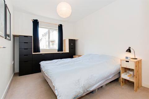 2 bedroom flat for sale, Chariot Way, Cambridge