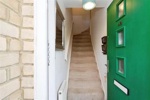 2 bedroom flat for sale, Topper Street, Cambridge