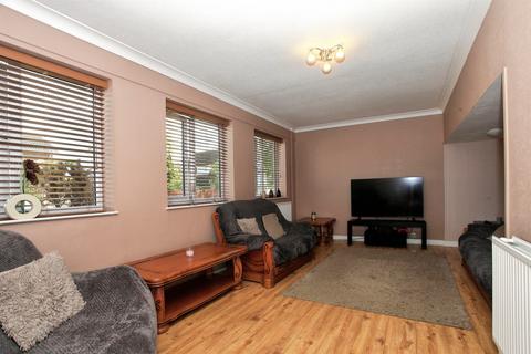 4 bedroom detached house for sale, Serlby Gardens, Peterborough